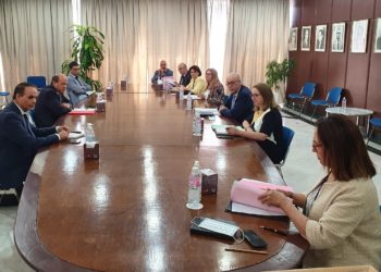 Le crowdfunding et la loi de change au cœur d’une rencontre entre le gouverneur de la BCT et le ministre de l’Industrie