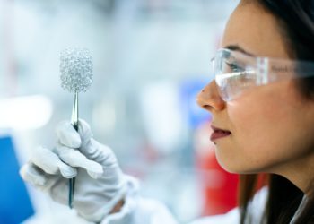 Achat public de l’innovation et protection de la propriété intellectuelle: voici ce qui se prépare au ministère de l’Industrie