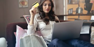 73% des consommateurs du Moyen-Orient et d’Afrique achètent davantage en ligne