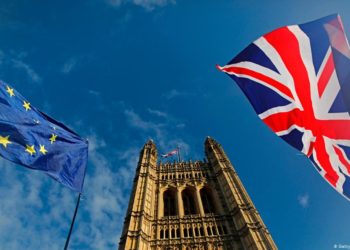 Le Royaume-Uni et l’UE concluent un accord commercial sur le Brexit