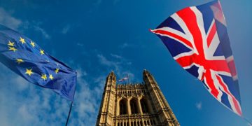 Le Royaume-Uni et l’UE concluent un accord commercial sur le Brexit