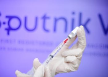L’Union africaine acquiert le vaccin Spoutnik V à un prix 3 fois supérieur à celui d’Oxford/AstraZeneca et Novavax