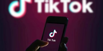 TikTok “ne protège pas les mineurs”, accusent les associations de consommateurs