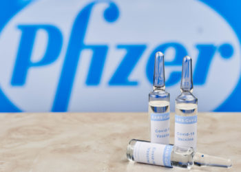 Le vaccin contre le coronavirus Pfizer “n’a pas besoin d’être conservé à -70°C”