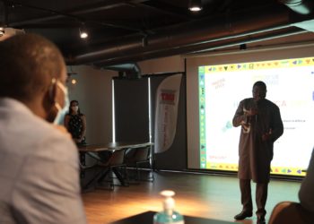 Cap sur l’Afrique: Une émission radio tente de mobiliser les synergies africaines en jouant la carte de la franchise