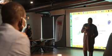 Cap sur l’Afrique: Une émission radio tente de mobiliser les synergies africaines en jouant la carte de la franchise