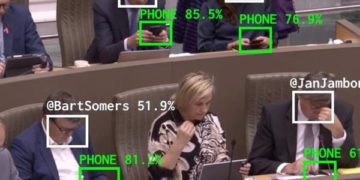 Quand l’IA surveille les parlementaires