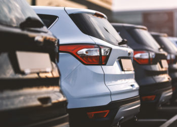 Que montrent les chiffres des performances du secteur automobile ?