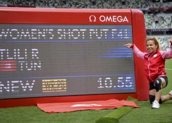 La Tunisienne Raoua Tlili remporte sa cinquième médaille d’or paralympique et bat son propre record mondial