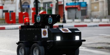 Enova Robotics livre son nouveau robot P-Guard en France