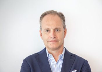 Steve Utterwulghe, le représentant résident du PNUD, dit au revoir à la Tunisie