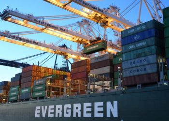 Le déficit commercial repart à la hausse, mais reste en dessous des niveaux pré-pandémiques