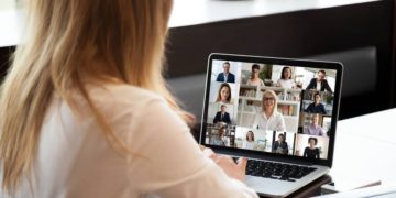 Zoom va étendre les capacités de traduction et de transcription de son application