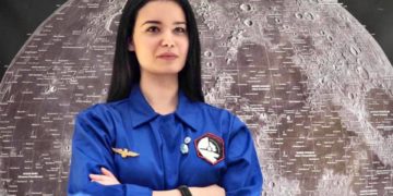 Rania Toukebri, l’ingénieure aérospatiale tunisienne, participe à une mission de simulation lunaire en tant que vice-commandant
