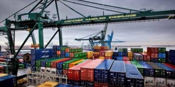 Hausse de 7,3% des exportations avec une quasi-stabilité des importations