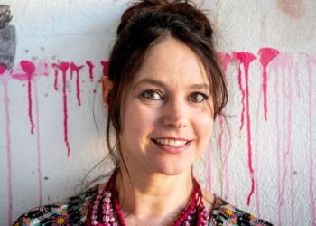 Une artiste tunisienne basée à Berlin remporte le prix de la 4ème édition de Ithra Art