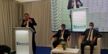 Le groupe français “Vernicolor” ouvre la nouvelle unité de production à El Fejja