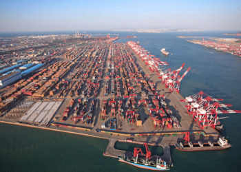 L’excédent commercial de la Chine atteindra un record de 676 milliards de dollars en 2021