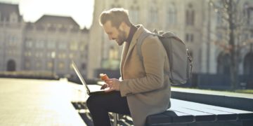 VIE et VIA, des programmes qui permettent aux jeunes de développer une expérience professionnelle à l’international