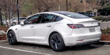 Le leadership de Tesla s’érode