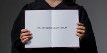 Alors que le chômage est en hausse chez les jeunes, pénurie de main-d’oeuvre dans le secteur privé