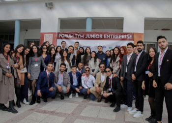 Les réseaux sociaux et les entreprises: qui influence qui?