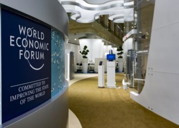 Honoris United Universities reçoit le Prix d’Excellence du World Economic Forum en Suisse