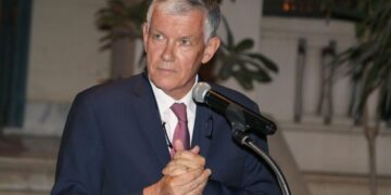 La France consacre 50 M€ à l’amélioration de la gouvernance des entreprises publiques tunisiennes, annonce André Parant