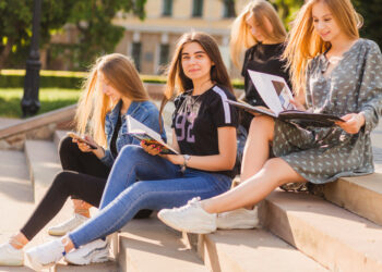 Les chiffres montrent que la France est la destination privilégiée des étudiants tunisiens pour leurs études supérieures à l’étranger