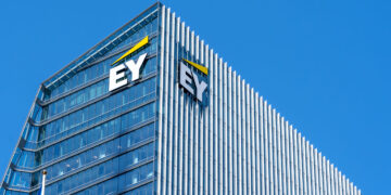 EY licencie 3.000 salariés