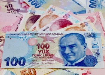 La livre turque s’effondre et se dirige vers des niveaux record