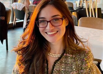 Google sélectionne l’ingénieure tunisienne Rihana Msadek pour former sur l’IA générative et les outils Google