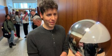 Après le fameux ChatGPT, un scan de l’iris pour… le “Worldcoin”