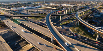 La Tunisie investit 35 milliards de dinars pour renforcer son infrastructure routière d’ici 2035