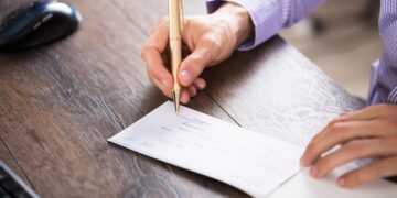 Chèques sans provision: quelles sont les propositions de l’Utica?