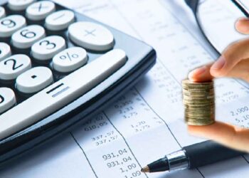 33% du budget total de la Tunisie est alloué aux salaires des fonctionnaires, soit 22772 milliards de dinars