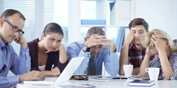 L’impact dévastateur de la mauvaise ambiance de travail sur les employés et l’entreprise