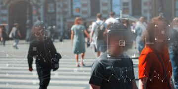 L’outil de reconnaissance faciale de Clearview AI aide la sécurité américaine à résoudre des affaires d’exploitation d’enfants