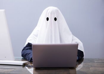 Six mois en mode fantôme: l’ascension silencieuse d’un jeune entrepreneur