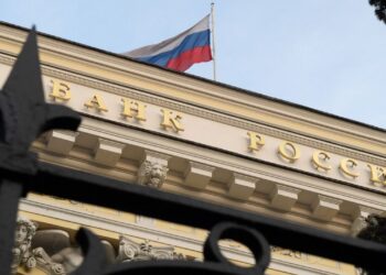 La Banque centrale de Russie augmente son taux directeur de 2%