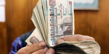 Asphyxiée, l’Égypte dévaluerait de nouveau sa monnaie