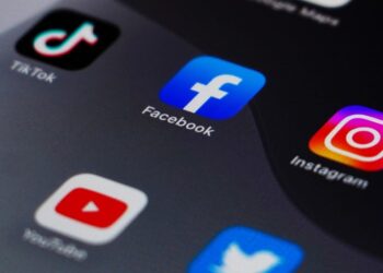 Pourquoi la pression européenne sur les réseaux sociaux est plus intense en Europe?