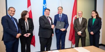 Etudes supérieures: signature d’une convention avec le Canada