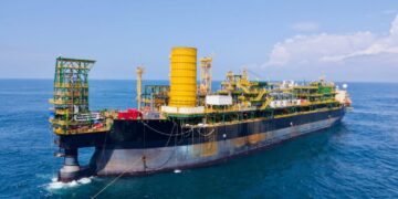 Le champ pétrolier ivoirien Baleine entre officiellement en exploitation