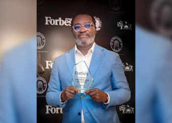 Qui est Alain Kouadio, élu entrepreneur africain de l’année 2023 par Forbes?