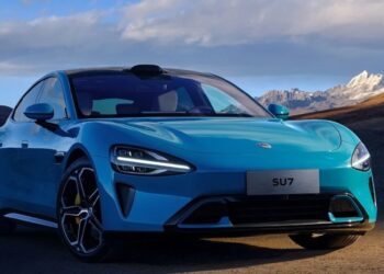 Xiaomi SU7: quand le géant de la téléphonie s’invite sur la scène automobile et défie Tesla et Porsche