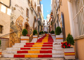 Le passeport espagnol trône au sommet