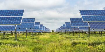 Afrique: un record de 16% de nouvelles capacités solaires installées en 2023