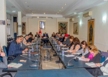 Réunion ministérielle: focus sur la révision du certificat de compétence pour stimuler le secteur du tourisme et des industries traditionnelles