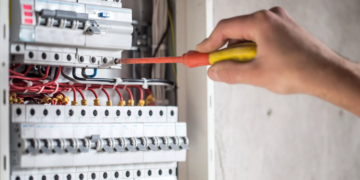 Electricité: la production totale a diminué de 1% en 2023